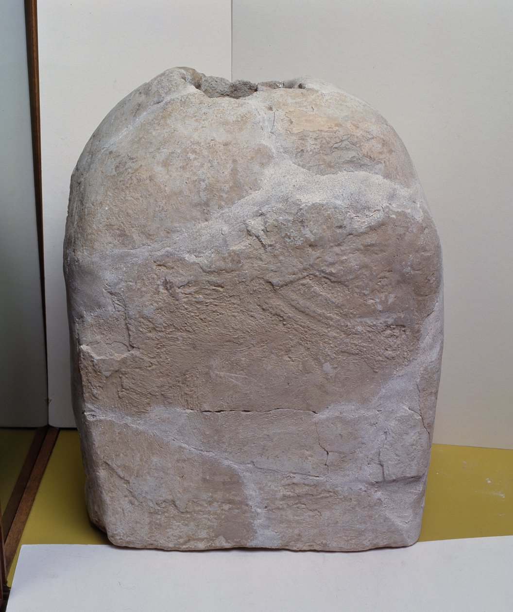 आयताकार सफेद वेयर पोत, जेरिको, नियोलिथिक बी, c.1000-6000 ईसा पूर्व (मिट्टी) द्वारा निओलिथिक