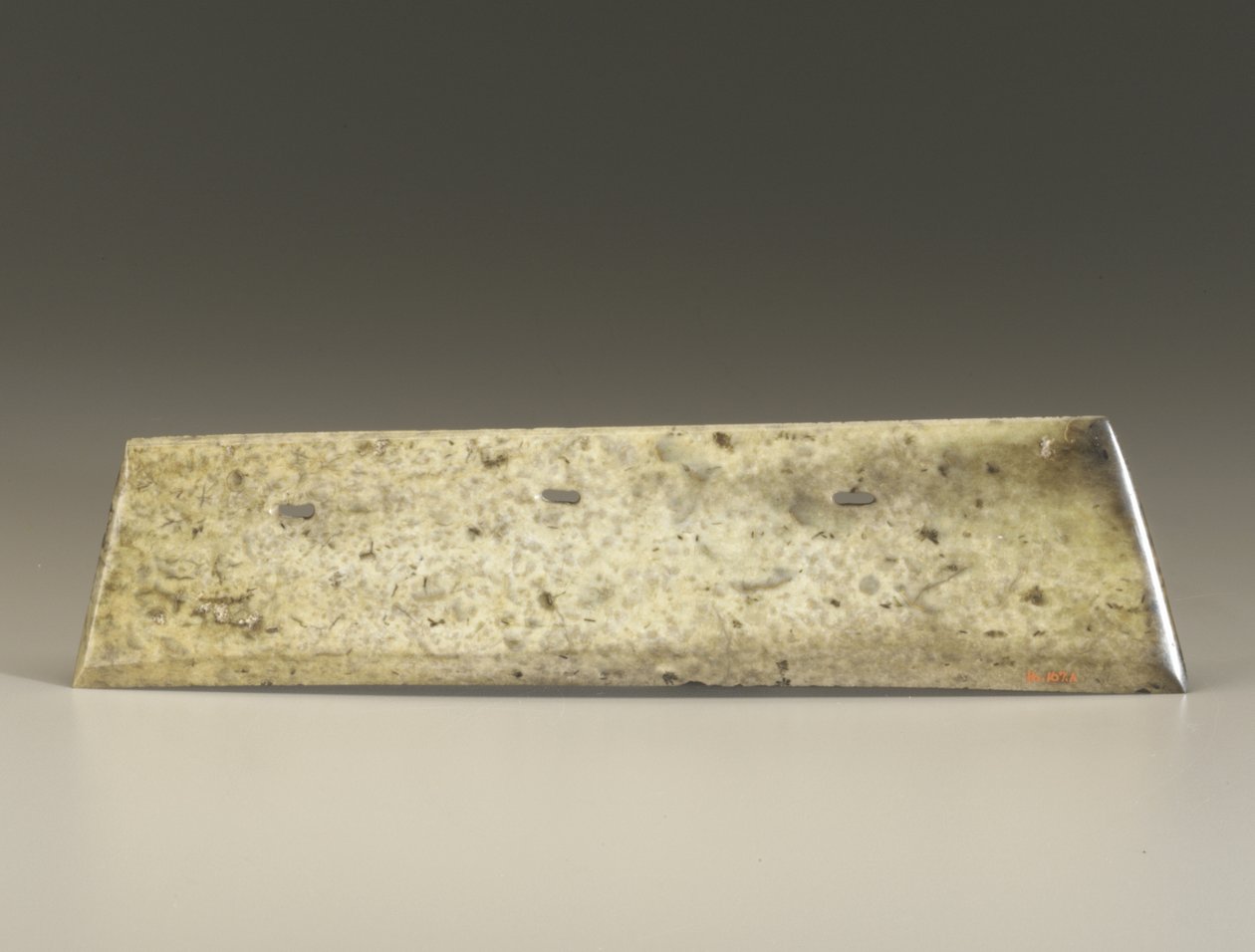 कांटा छेनी (झंग), किजिया संस्कृति, c.2500-2000 ईसा पूर्व (जेड) द्वारा नवपाषाण काल चीनी स्कूल