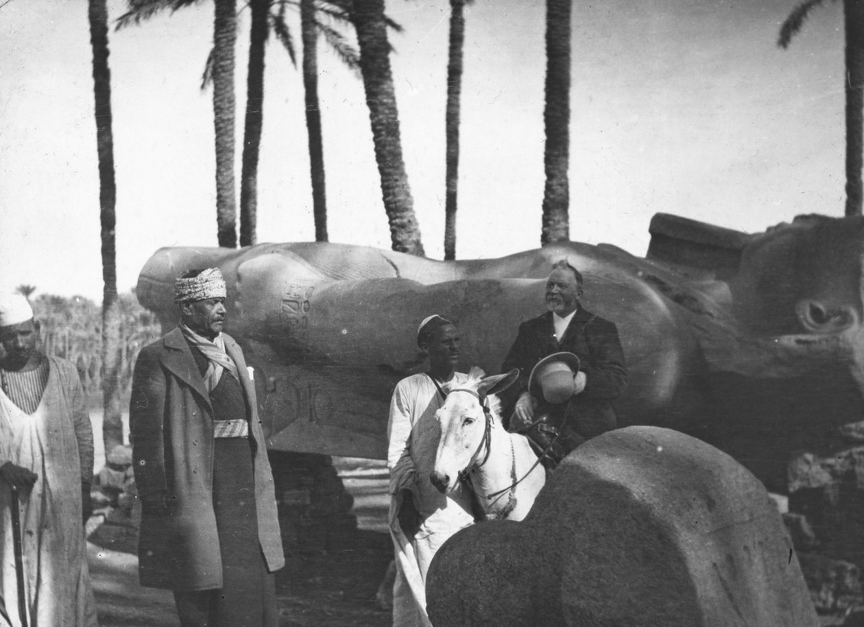 रमेस II, मेम्फिस, मिस्र की गिर स्मारक प्रतिमा, c1890। द्वारा न्यूटन और सह