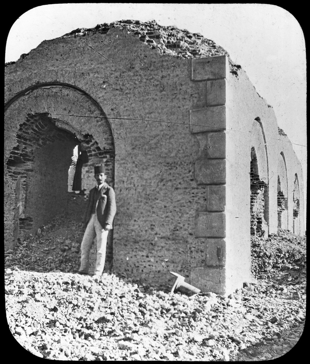 ओडुरमैन, सूडान में महदी कब्र के खंडहर, c1898 द्वारा न्यूटन और सह