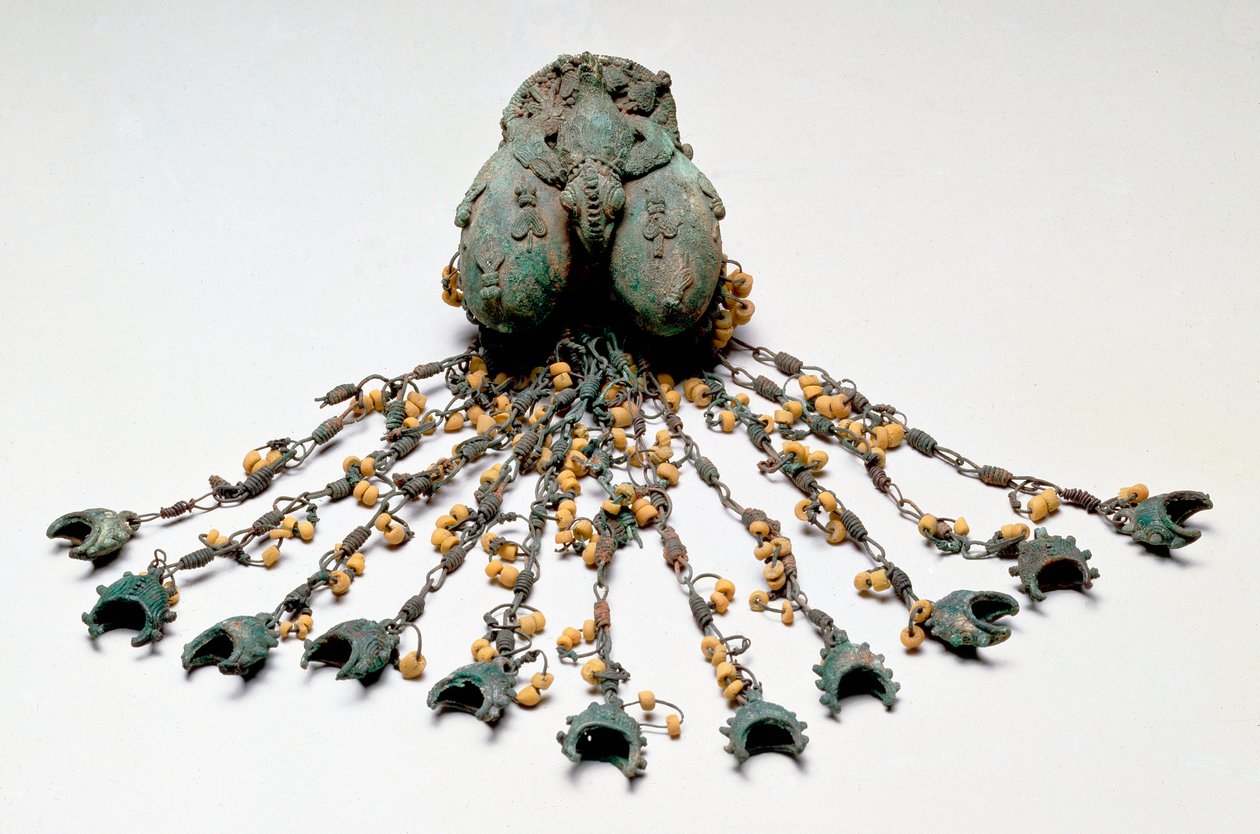 डबल अंडा लटकन, Igbo-Ukwu, 9 वीं - 10 वीं शताब्दी (कांस्य का नेतृत्व किया) द्वारा नाइजीरियाई