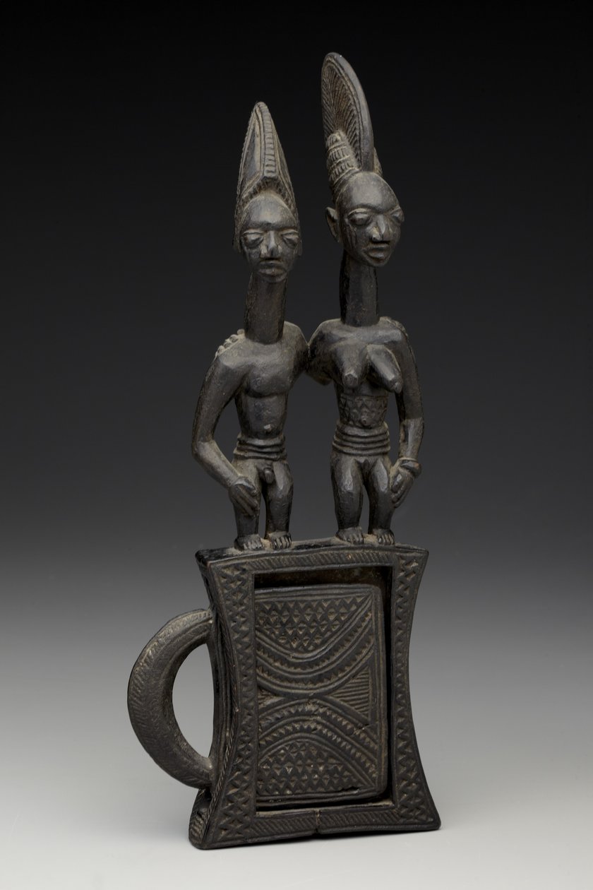 दर्पण का मामला, 1938 से पहले (लकड़ी और दर्पण) द्वारा इल्से का ओलोवे