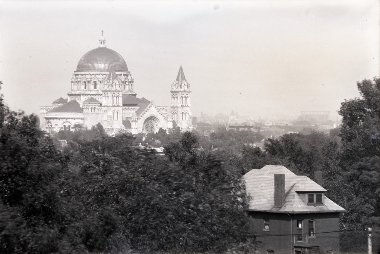 बार्न्स अस्पताल, सेंट लुइस से न्यू कैथेड्रल, 19 सितंबर, 1919 द्वारा ऑस्कर कुएन्हो