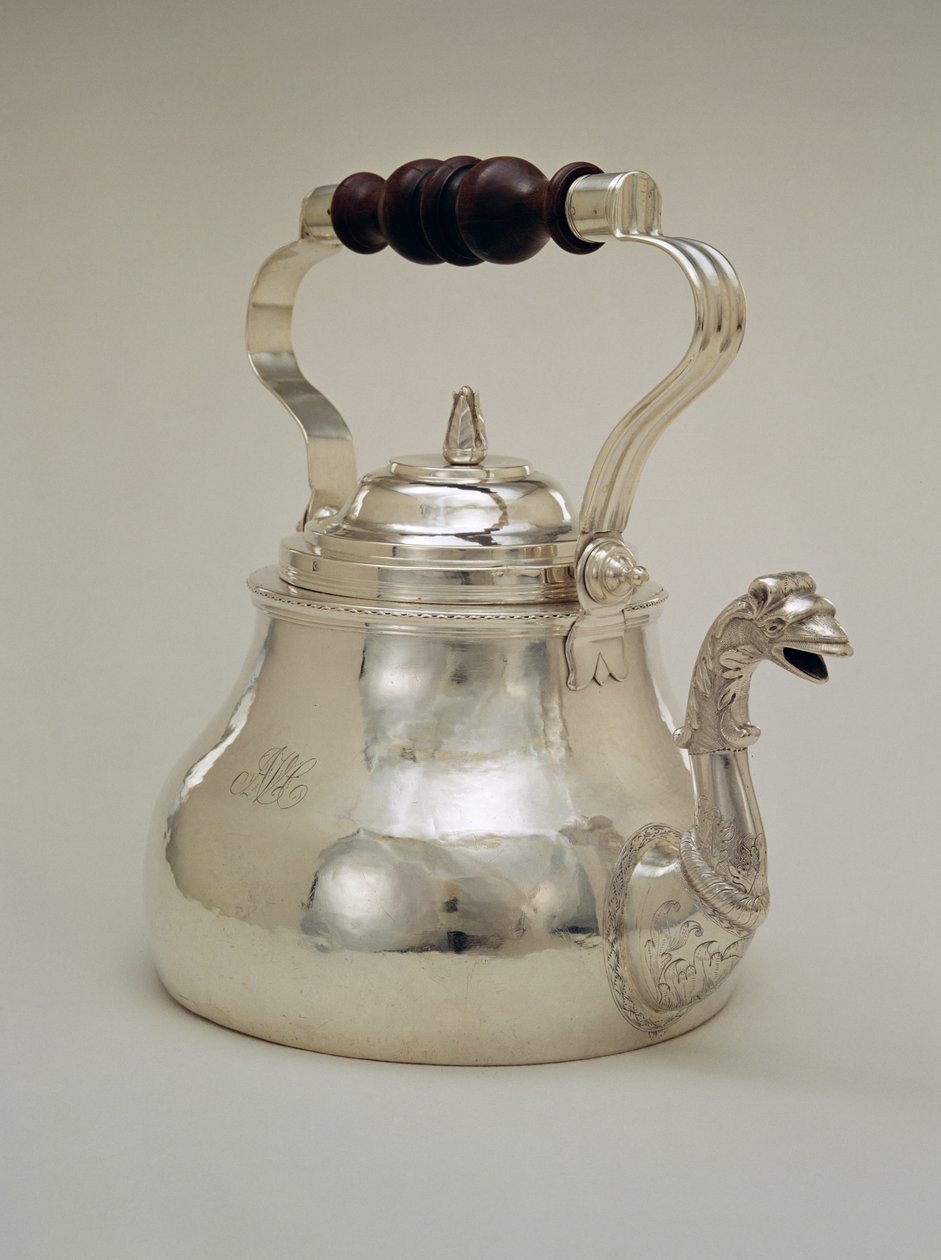 चायदानी, c.1765 (चांदी) द्वारा पॉल रेवरे