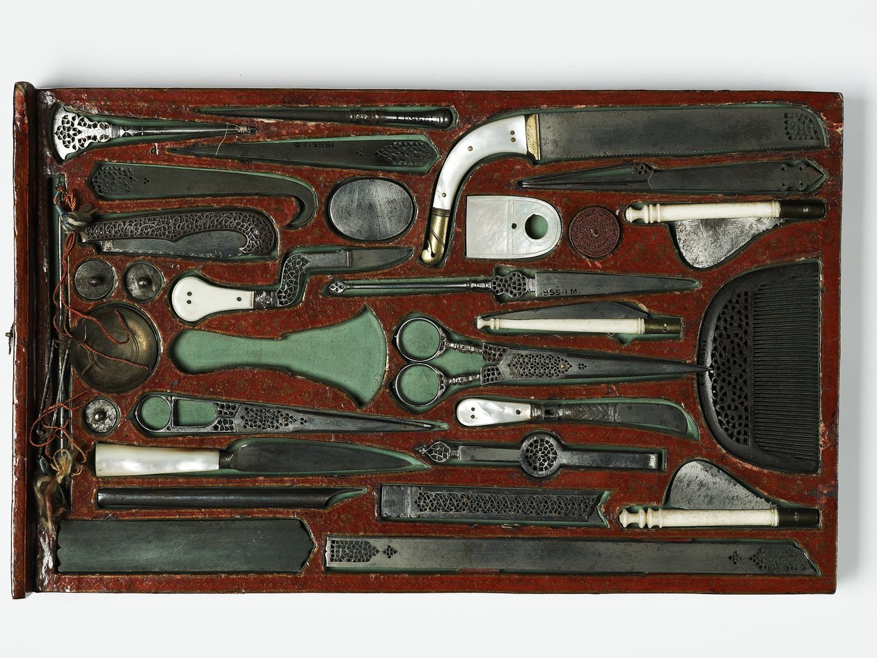 पवित्र परिवार को दर्शाने वाला टूल किट, c.1830 (मिश्रित मीडिया) द्वारा फारसी स्कूल