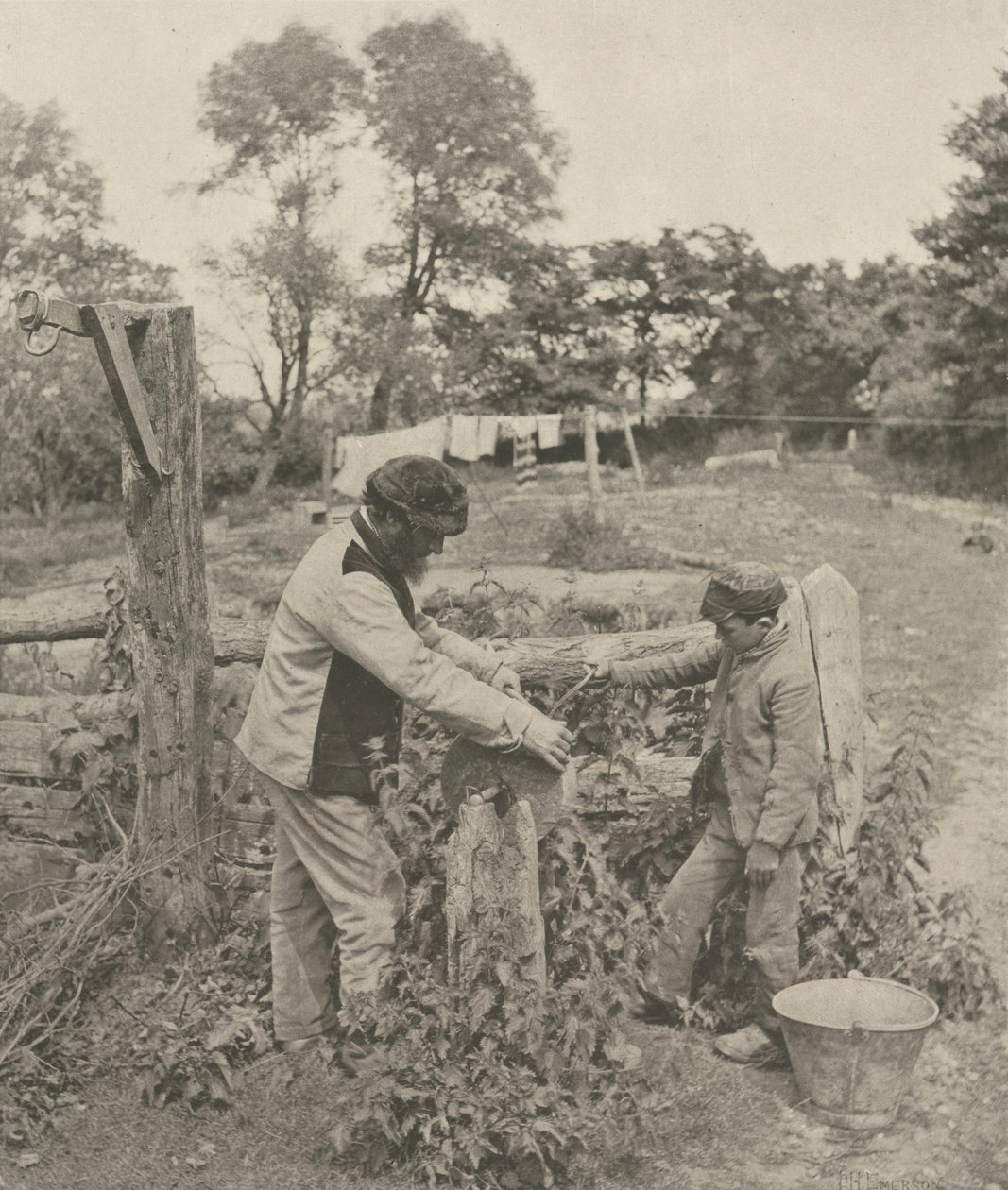 ग्रिंडस्टोन में - ए सफ़ोक फार्महाउस, 1888। द्वारा पीटर हेनरी इमर्सन