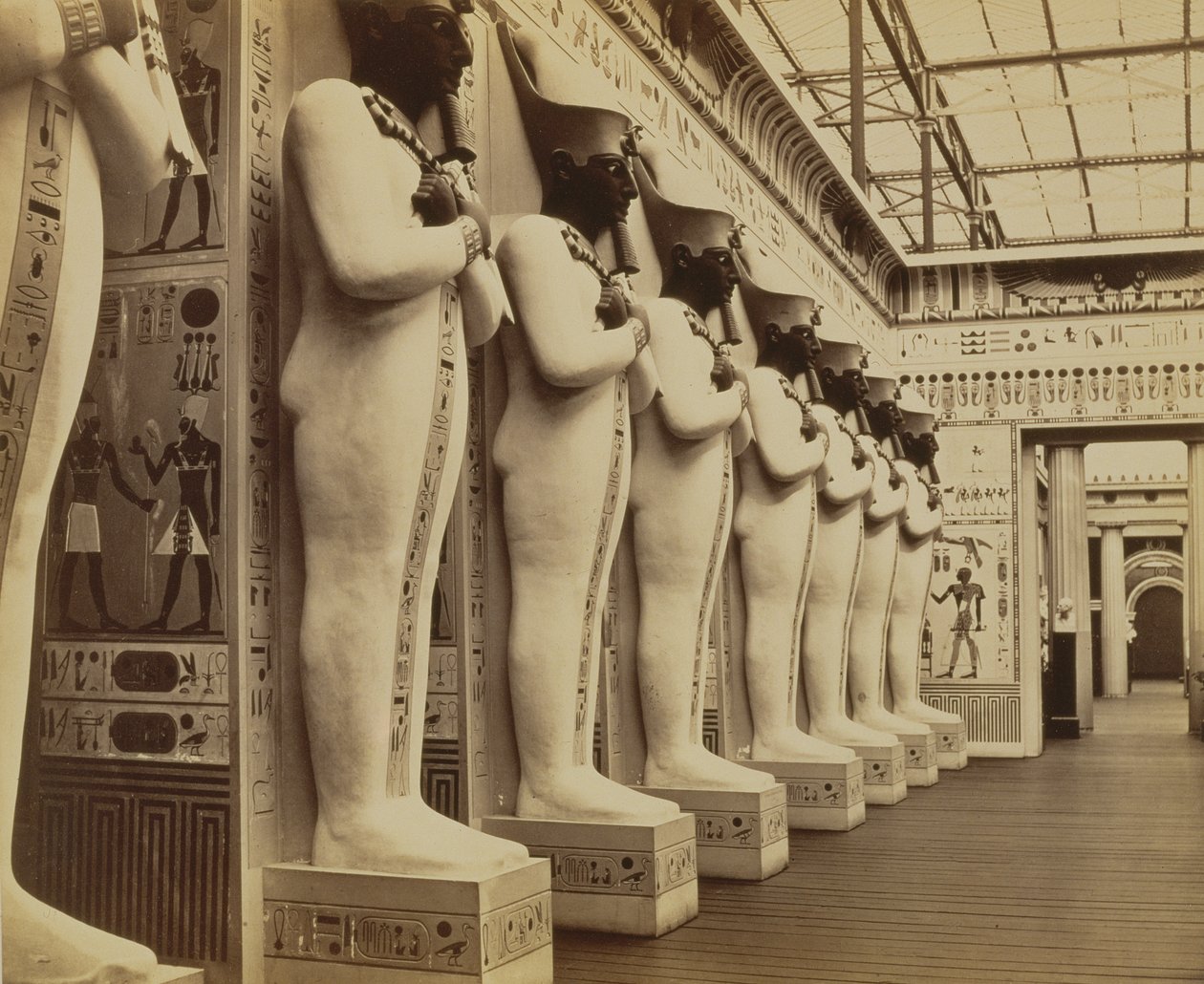 मिस्र की अदालत और हॉल ऑफ द कोलॉसी, क्रिस्टल पैलेस, सेडेनहैम, 1854 का मुखौटा द्वारा फिलिप हेनरी डेलमोट्टे