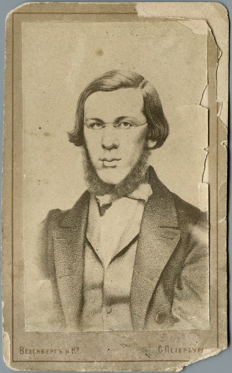 निकोले अलेक्जेंड्रोविच डोब्रोल्युबोव 1836-1861, 1865 और 1900 के बीच द्वारा फोटो स्टूडियो वेसेनबर्ग