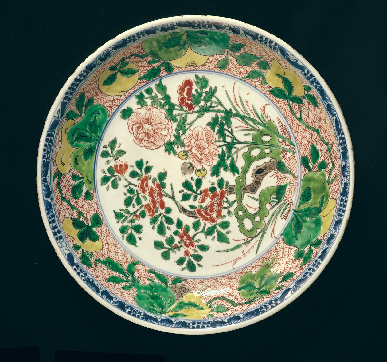 अकाल कगार की सजावट के साथ डिश, Kangxi अवधि, 1662-1722 (सिरेमिक) द्वारा किंग राजवंश चीनी स्कूल