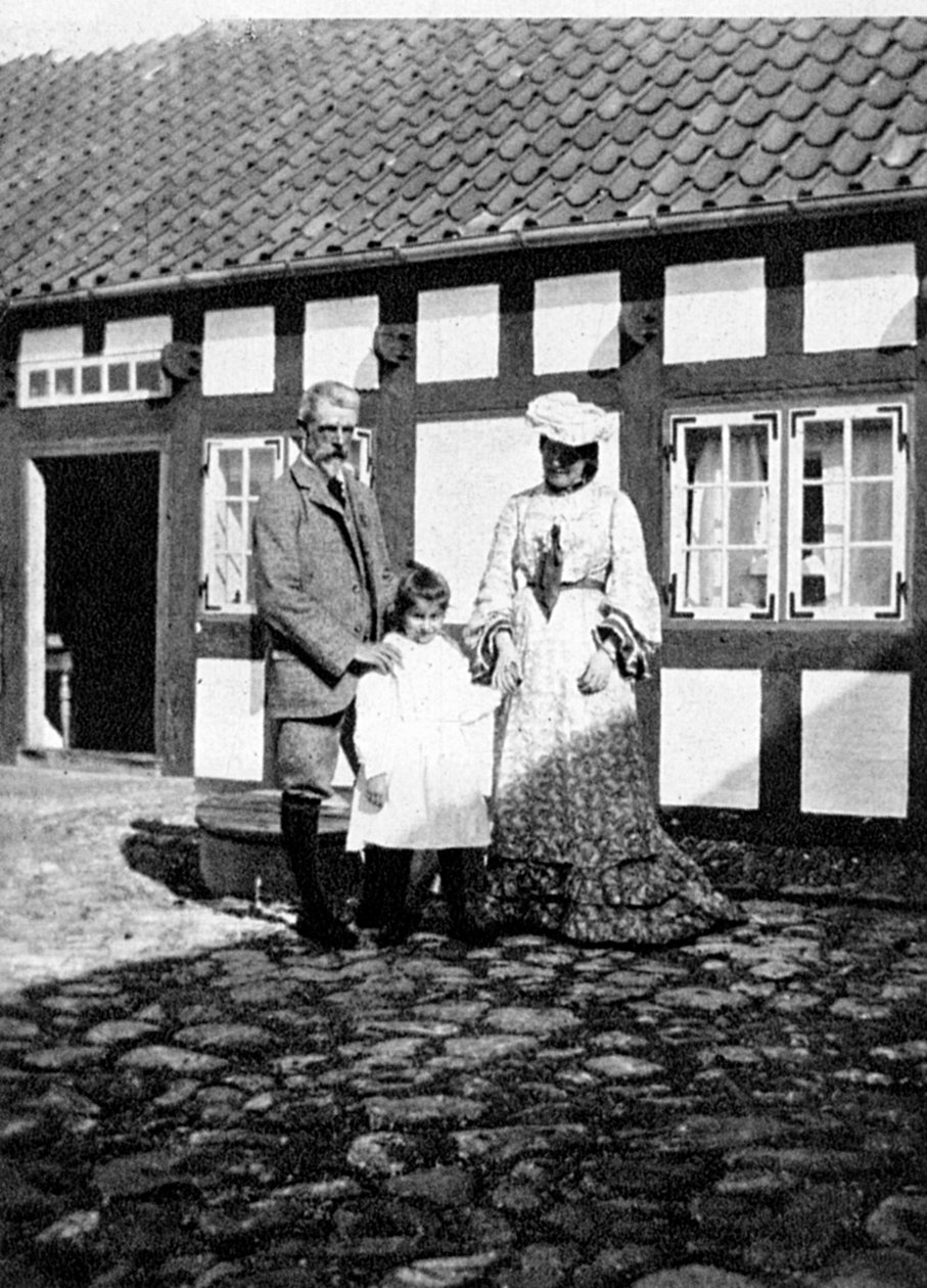 प्रोफेसर टक्सन और उनका परिवार, स्केगन, डेनमार्क, 1908। द्वारा रानी एलेक्जेंड्रा