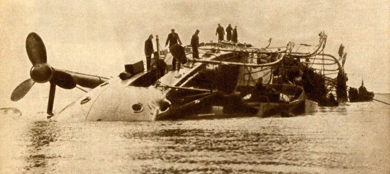 एचएमएस ग्लेडिएटर का नुकसान, 1908, 1933। द्वारा आर। नॉर्टन