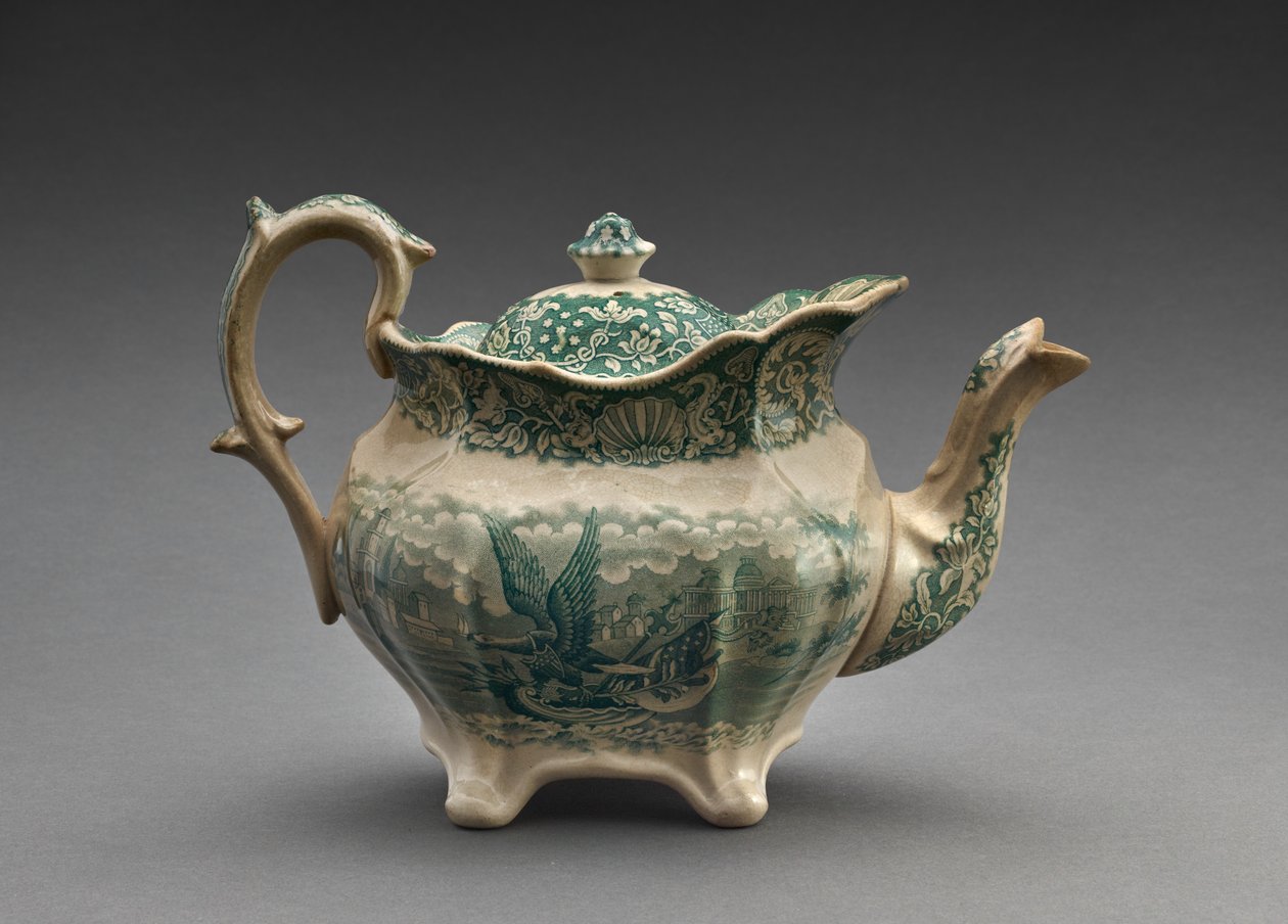 Teapot, c.1847-49 (ट्रांसफर प्रिंट के साथ सीसा-चमकता हुआ मिट्टी के बरतन) द्वारा राल्फ हॉल