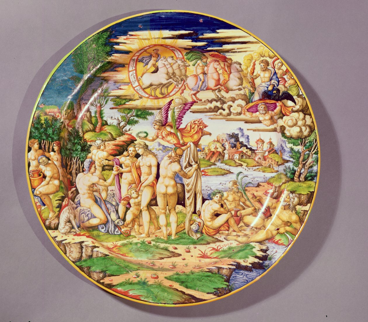 Atelier de Faenza (सिरेमिक) में बने पेरिस के जजमेंट का चित्रण करने वाला बड़ा प्लैटर द्वारा राफेलो सानज़ियो राफेल