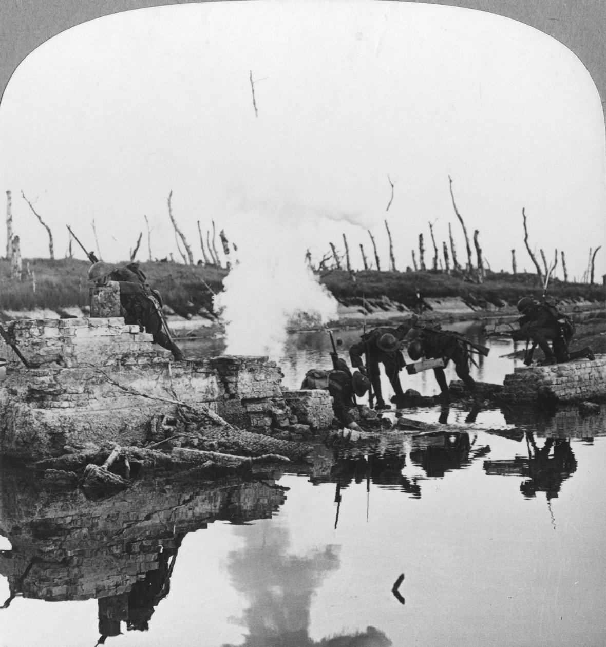 येजर कैनाल, फ़्लैंडर्स, बेल्जियम, प्रथम विश्व युद्ध, c1914-c1918 पर ब्रिटिश सेना द्वारा यथार्थवादी यात्रा प्रकाशक