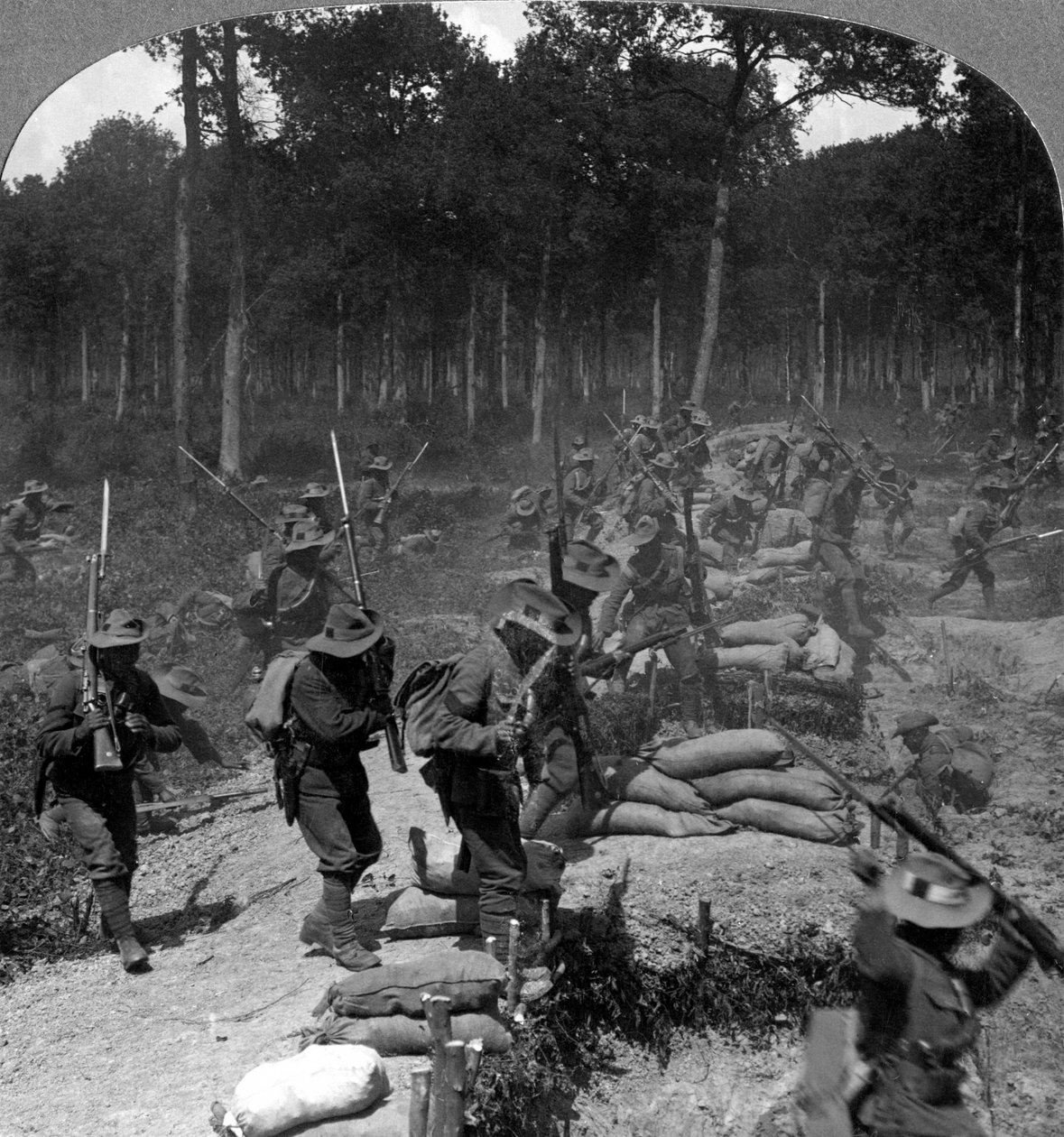 प्रथम विश्व युद्ध के युद्ध का मैदान, 1914-1918। द्वारा यथार्थवादी यात्रा प्रकाशक