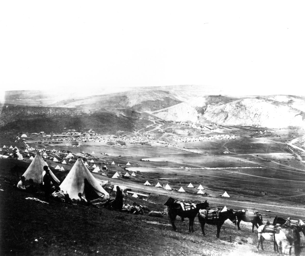मित्र देशों की प्रदर्शनी, क्रीमिया, c.1855 द्वारा रोजर फेंटन