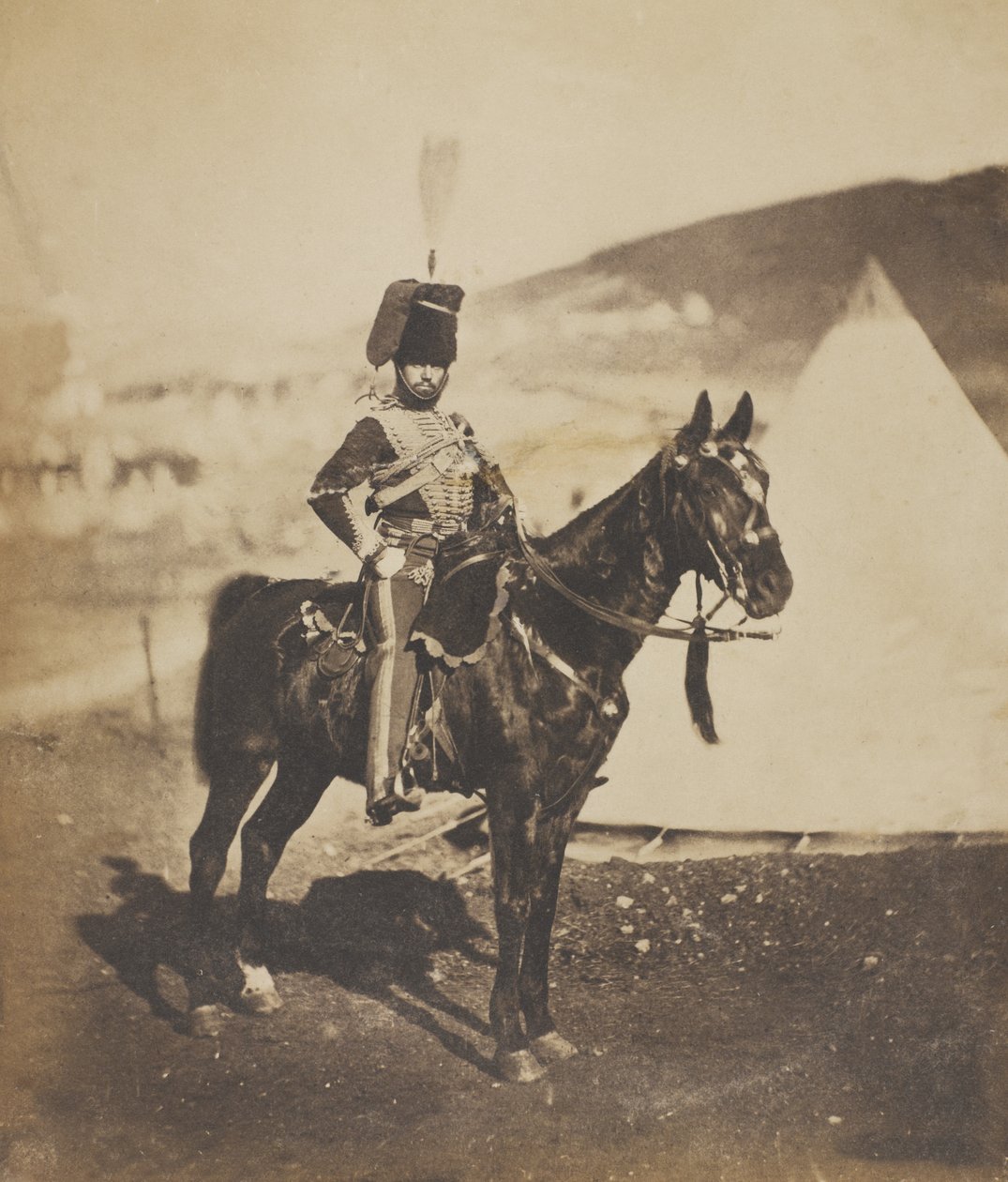 कॉर्नेट हेनरी जॉन विल्किन, 11 वीं (या प्रिंस अल्बर्ट्स ओन) हुसर्स, 1855 द्वारा रोजर फेंटन