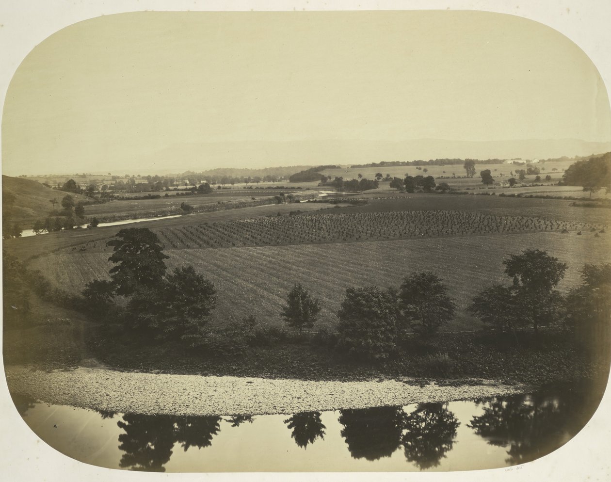 रिबल और पेंडले हिल की घाटी, 1859। द्वारा रोजर फेंटन