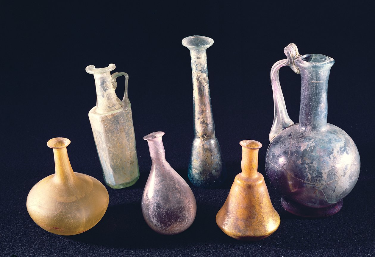 एक्सेलिया (कांच) से छह vases द्वारा उपन्यास