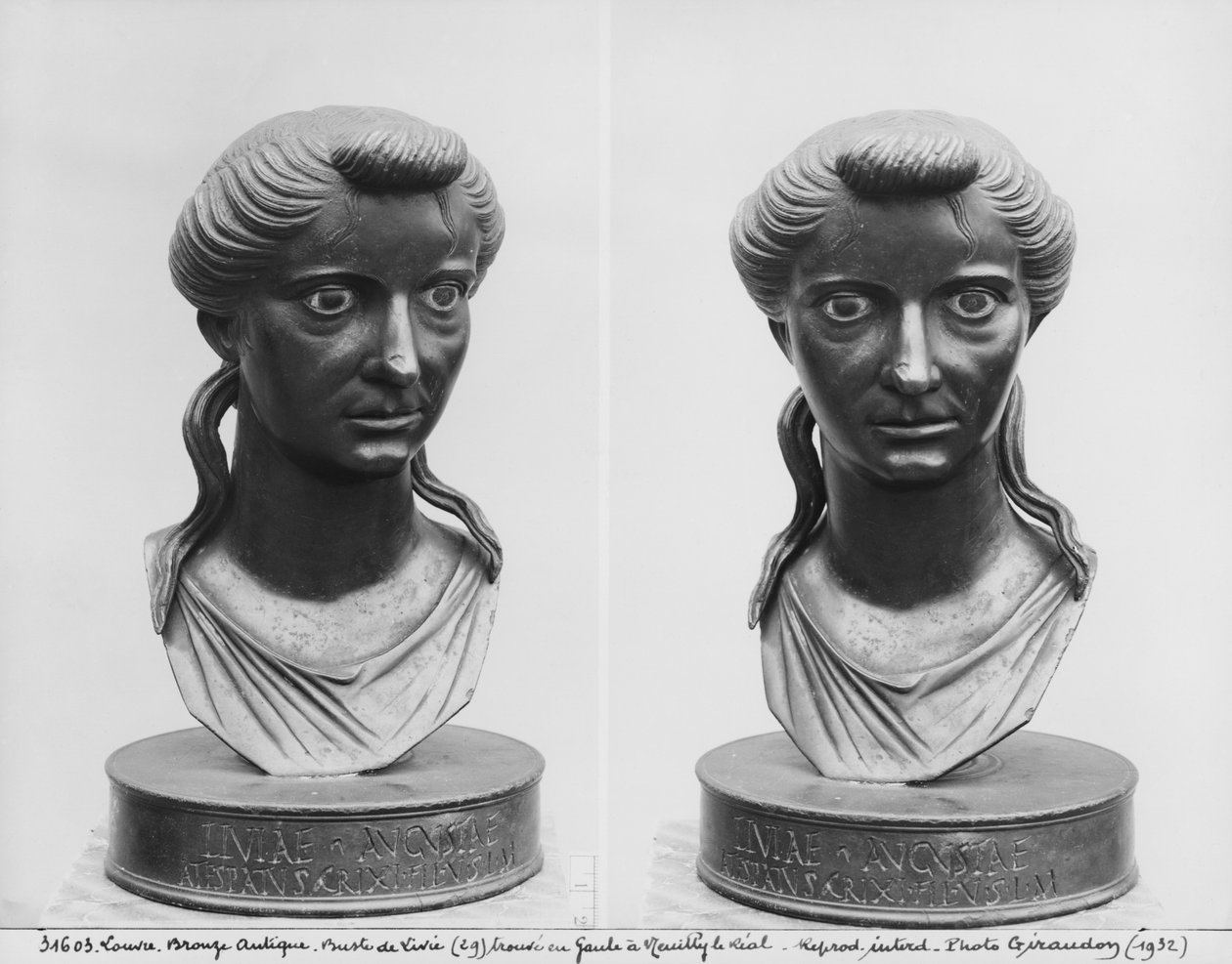 Livia के एक दृश्य के दो दृश्य (58 BC-29 AD) (कांस्य) द्वारा उपन्यास