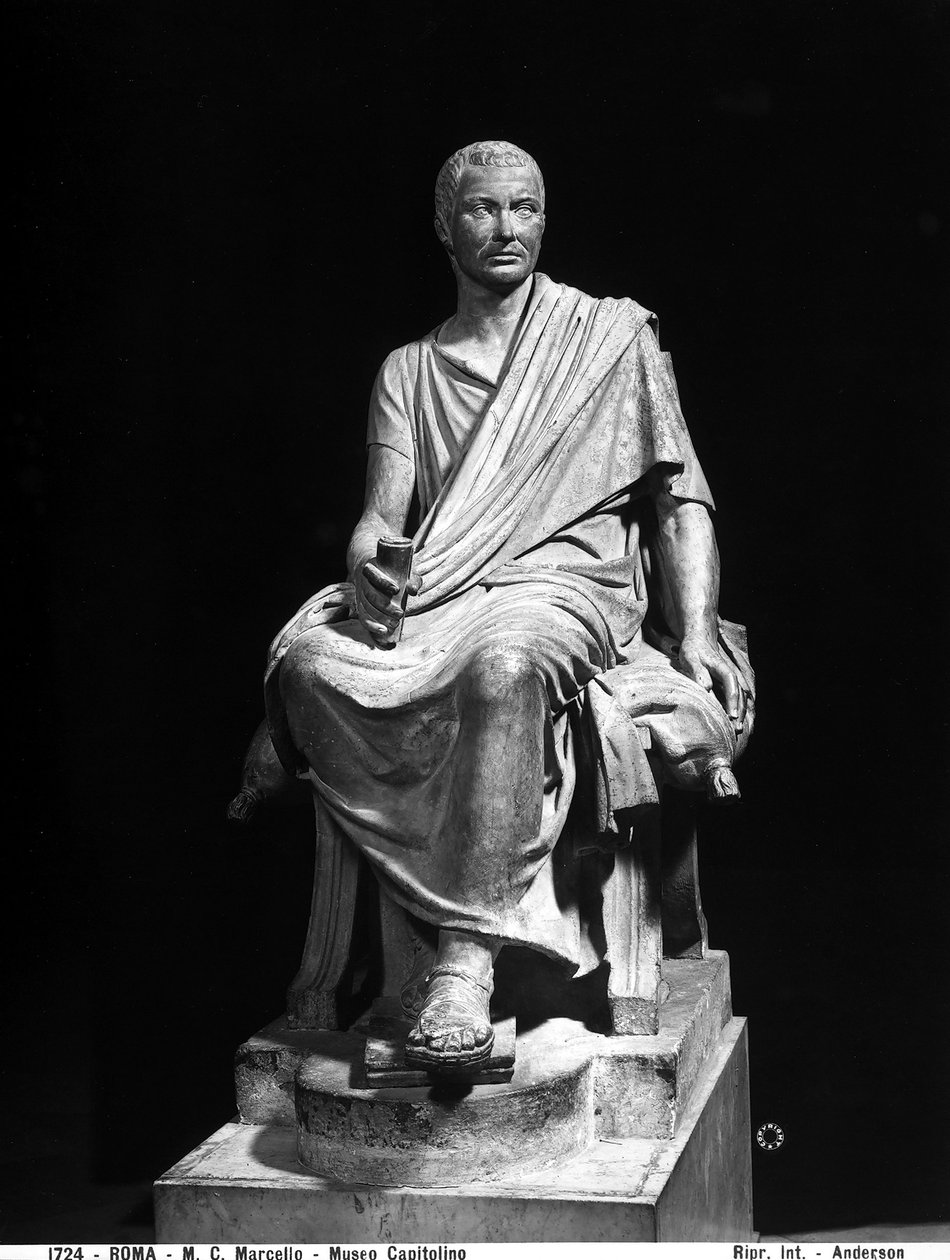 मार्कस क्लॉडियस मार्सेलस की मूर्ति (c.268-208BC) (संगमरमर) द्वारा रोमन रोमन