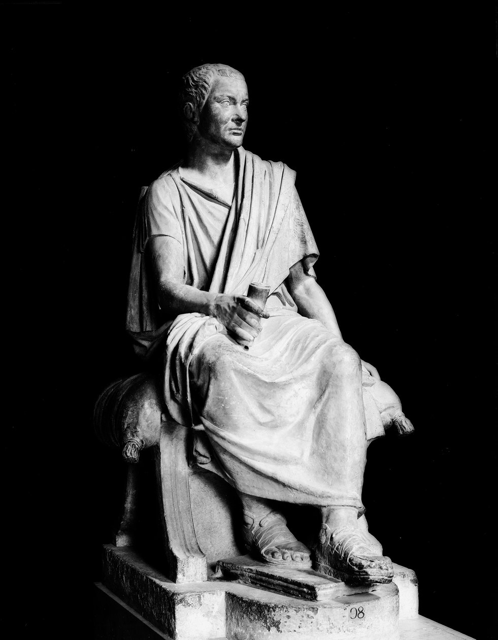 मार्कस क्लॉडियस मार्सेलस की मूर्ति (c.268-208BC) (संगमरमर) द्वारा रोमन रोमन