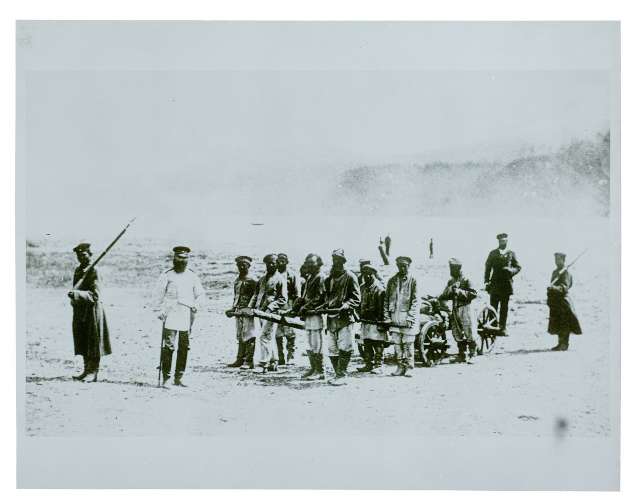 साइबेरिया में कैदी, 1897 द्वारा रूसी फोटोग्राफर