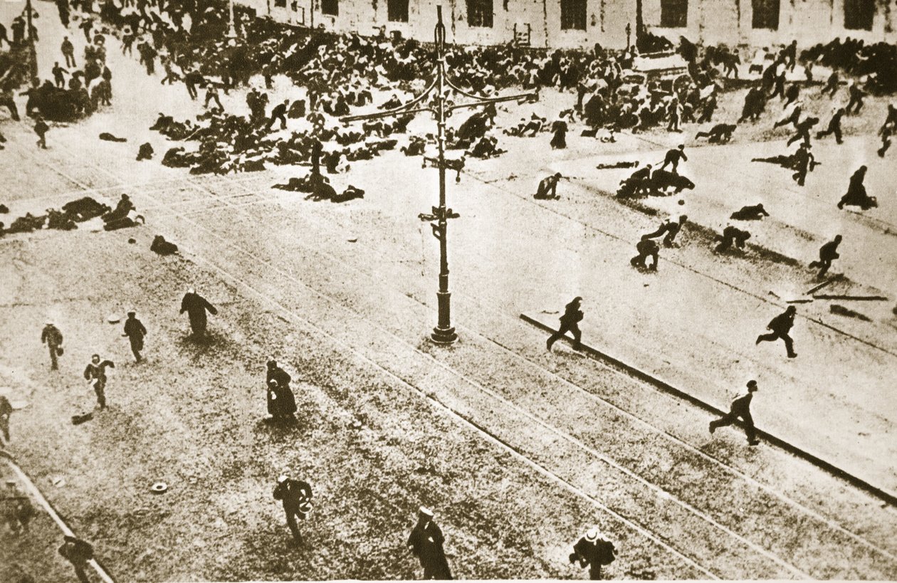 जनता अपने भाग्य का जबरन प्रभार लेती है, 1917 (सीपिया फोटो) द्वारा रूसी फोटोग्राफर