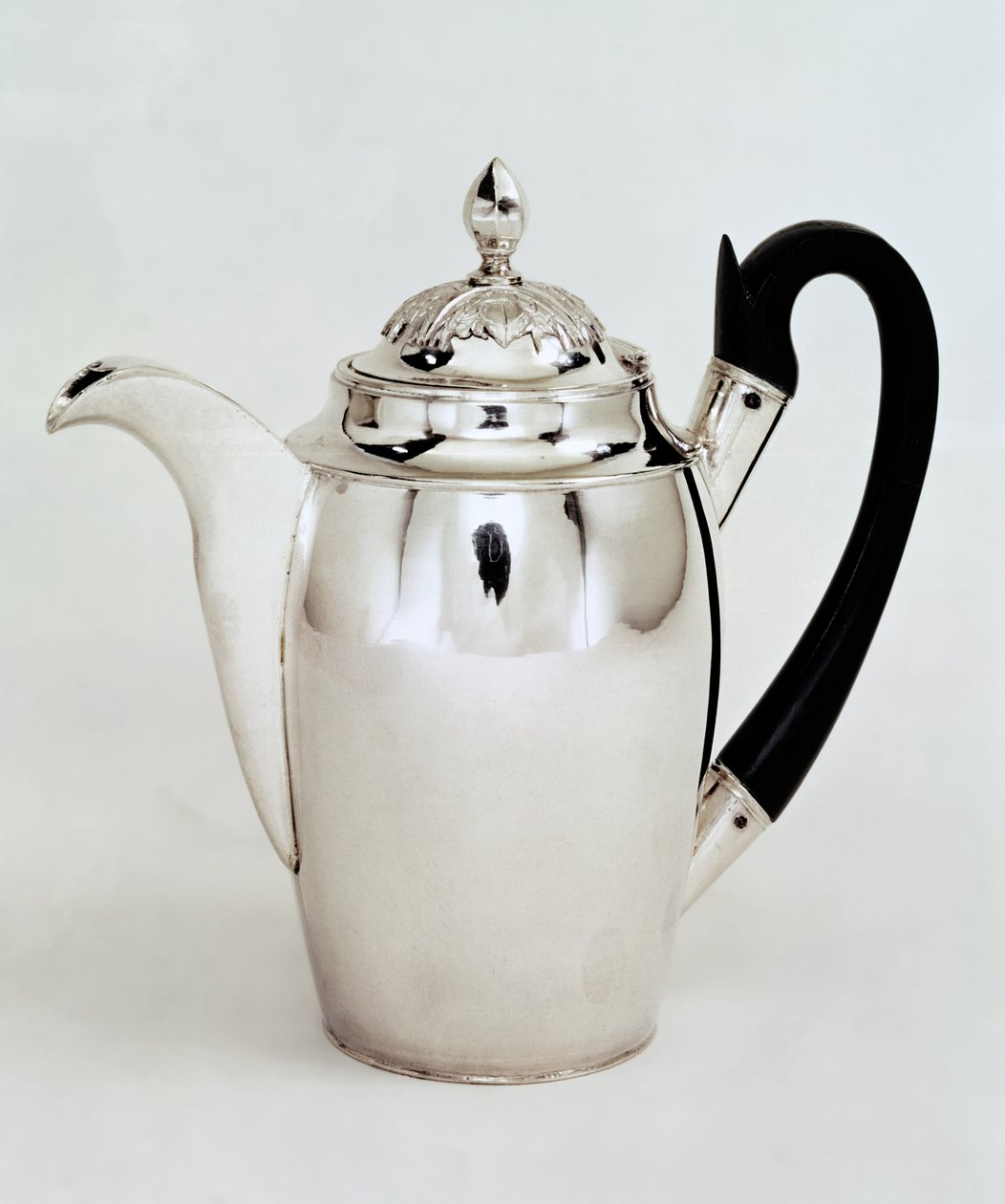 चॉकलेट पॉट, लेनिनग्राद, 1804 (रजत) द्वारा रूसी स्कूल