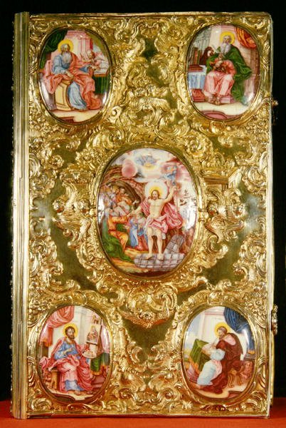 इवेंजेलिकल रिलेक्वेरी, मॉस्को स्कूल, 1772 (सोना, चांदी और चित्रित तामचीनी) द्वारा रूसी स्कूल