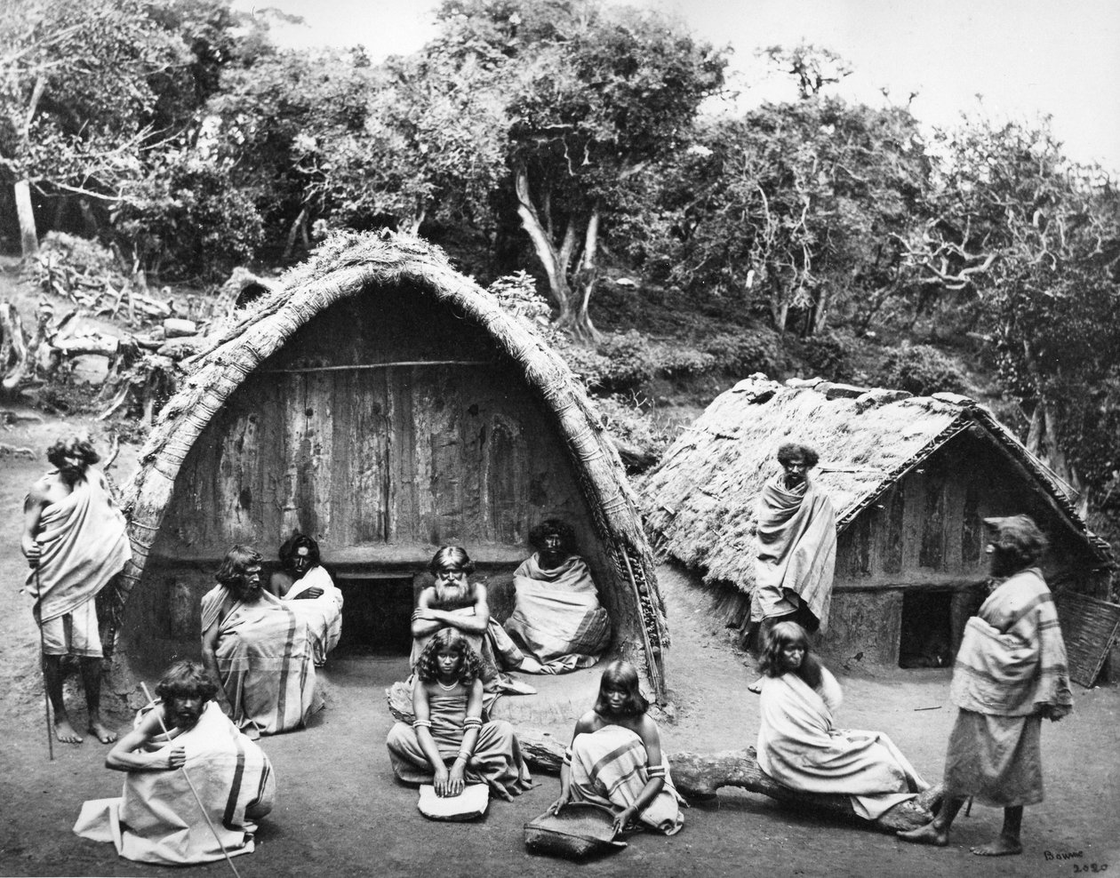 ऊटाकामुंड में एक टोडा मुंड, c.1865 द्वारा सैमुअल बॉर्न
