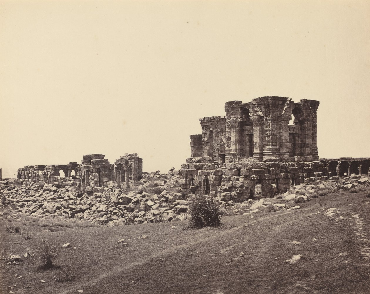 दक्षिणपूर्व से मार्तंड के खंडहर द्वारा सैमुअल बॉर्न