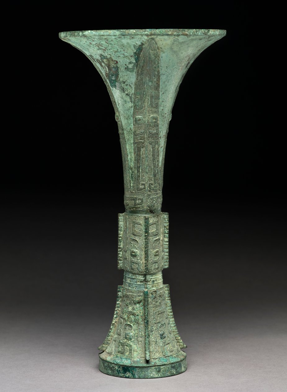 वाइन कंटेनर, या 'गु', स्वर्गीय शांग राजवंश, c.12 वीं शताब्दी ईसा पूर्व (कांस्य) द्वारा स्कूल चीनी