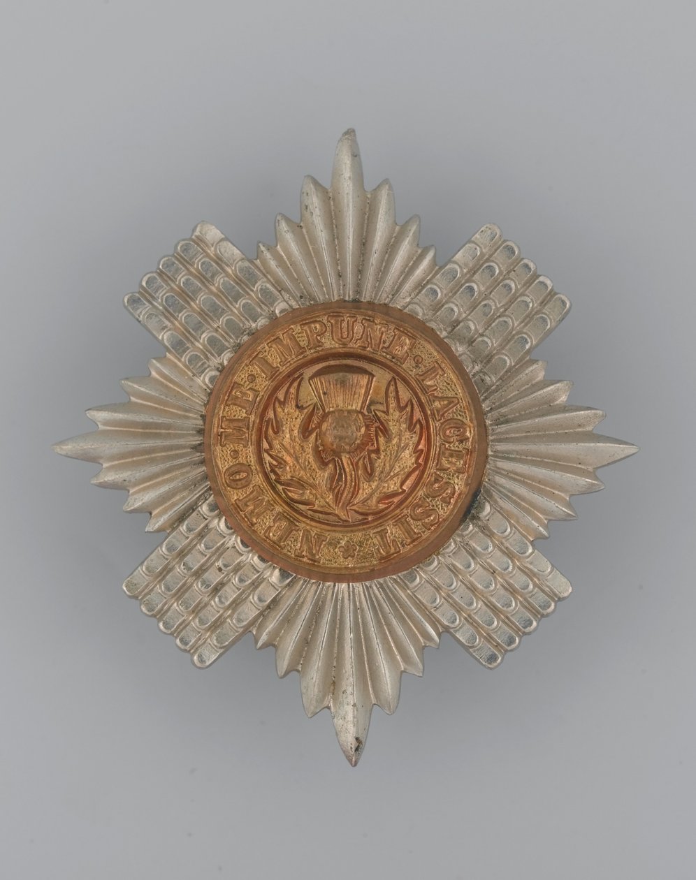 कैप बैज, c.1896-1920 (धातु) द्वारा स्कूल की अंग्रेजी
