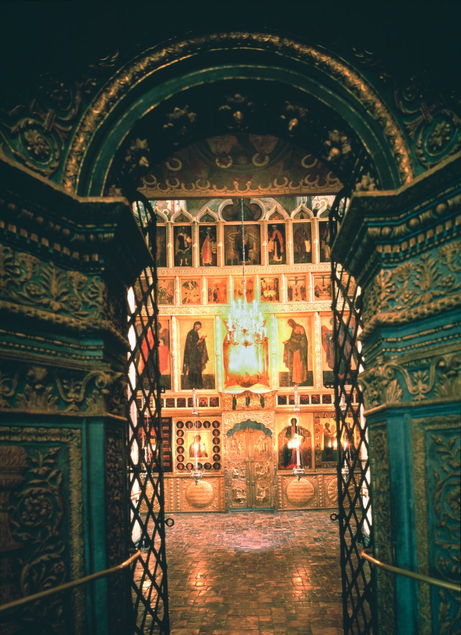  द्वारा स्कूलरूसी