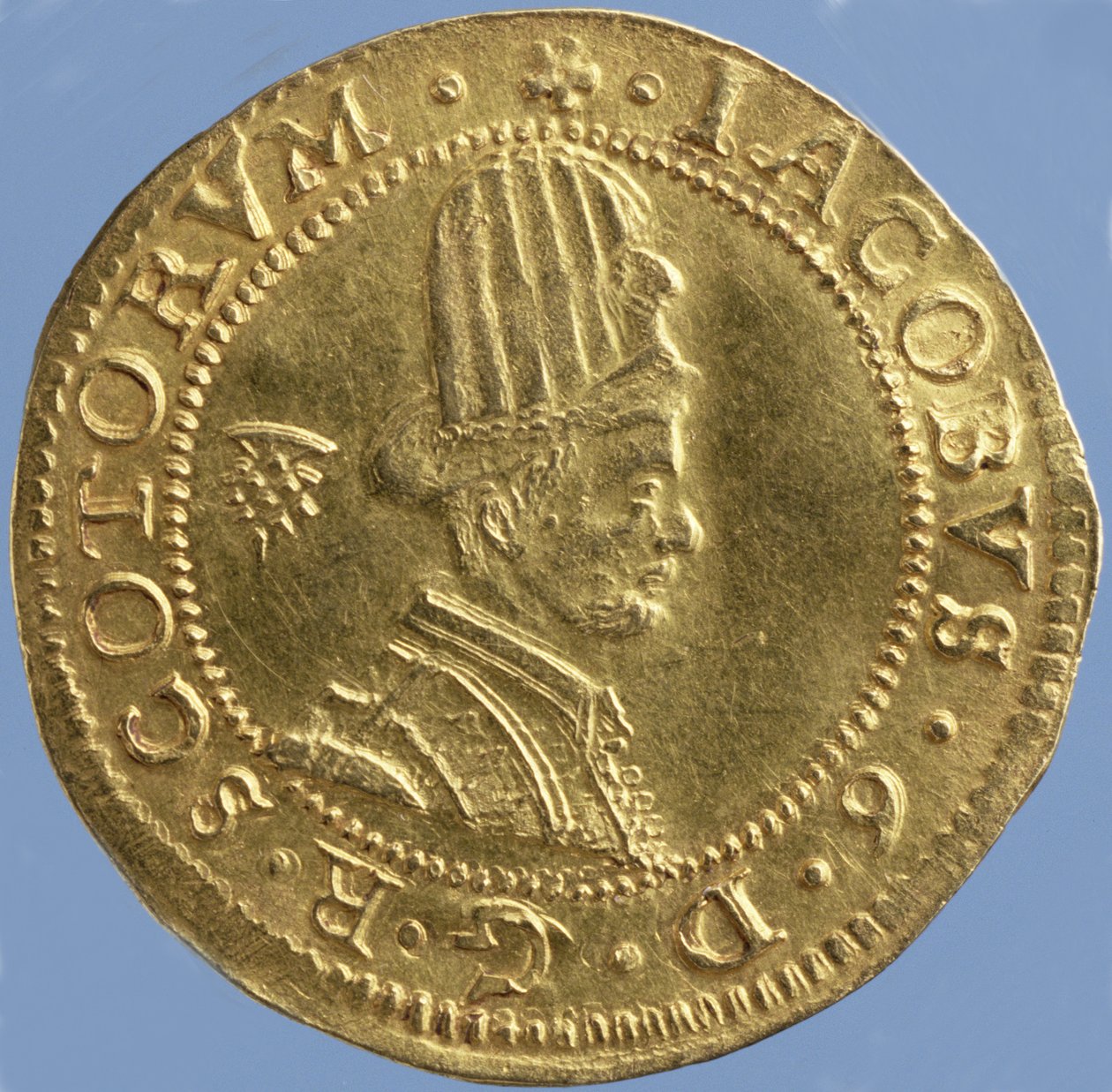 जेम्स VI, एडिनबर्ग टकसाल, 1591 (ऑबवर्स) (गोल्ड) के 4-पाउंड स्कॉट्स (हैट-पीस) (रिवर्स देखने के लिए 244626) द्वारा स्कॉटिश स्कूल