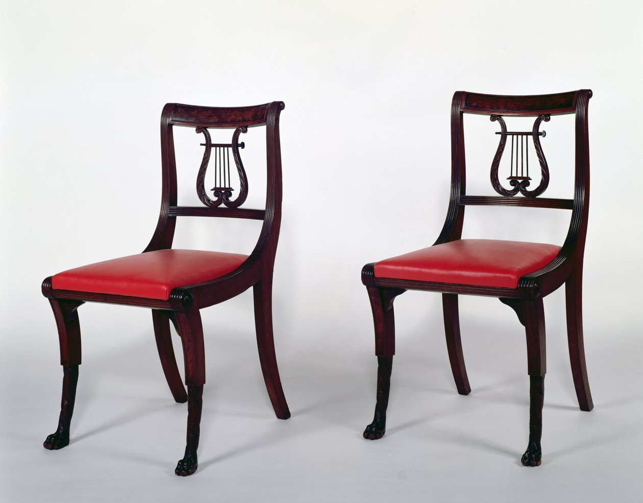 डंकन फ़िफ़ वर्कशॉप, 1810-20 (महोगनी) की साइड कुर्सियाँ द्वारा स्कॉटिश स्कूल