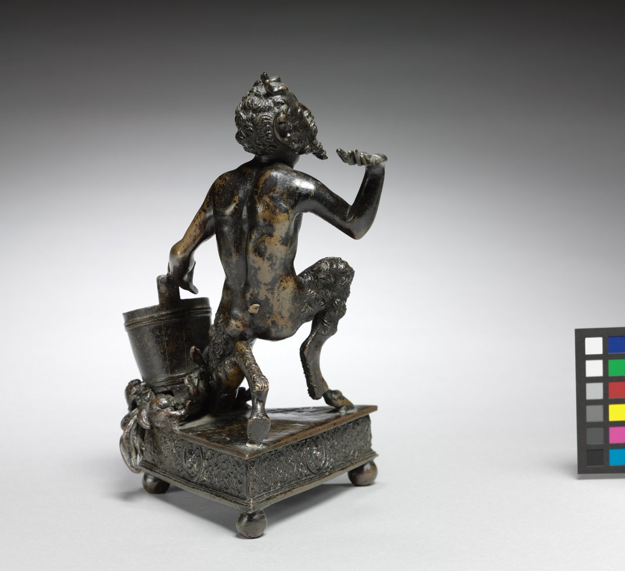 घुटना टेककर व्यंग्य, c.1520 (कांस्य) द्वारा सेवरो दा रवेना