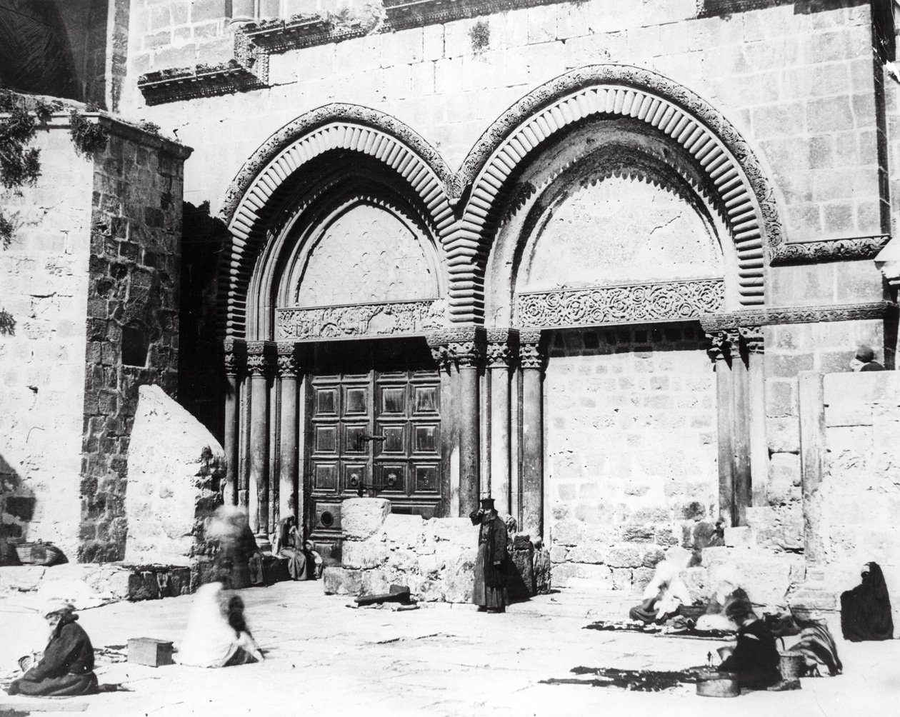 1865 में पवित्र सेपुलर चर्च में प्रवेश द्वारा सार्जेंट जेम्स एम। मैकडॉनल्ड्स