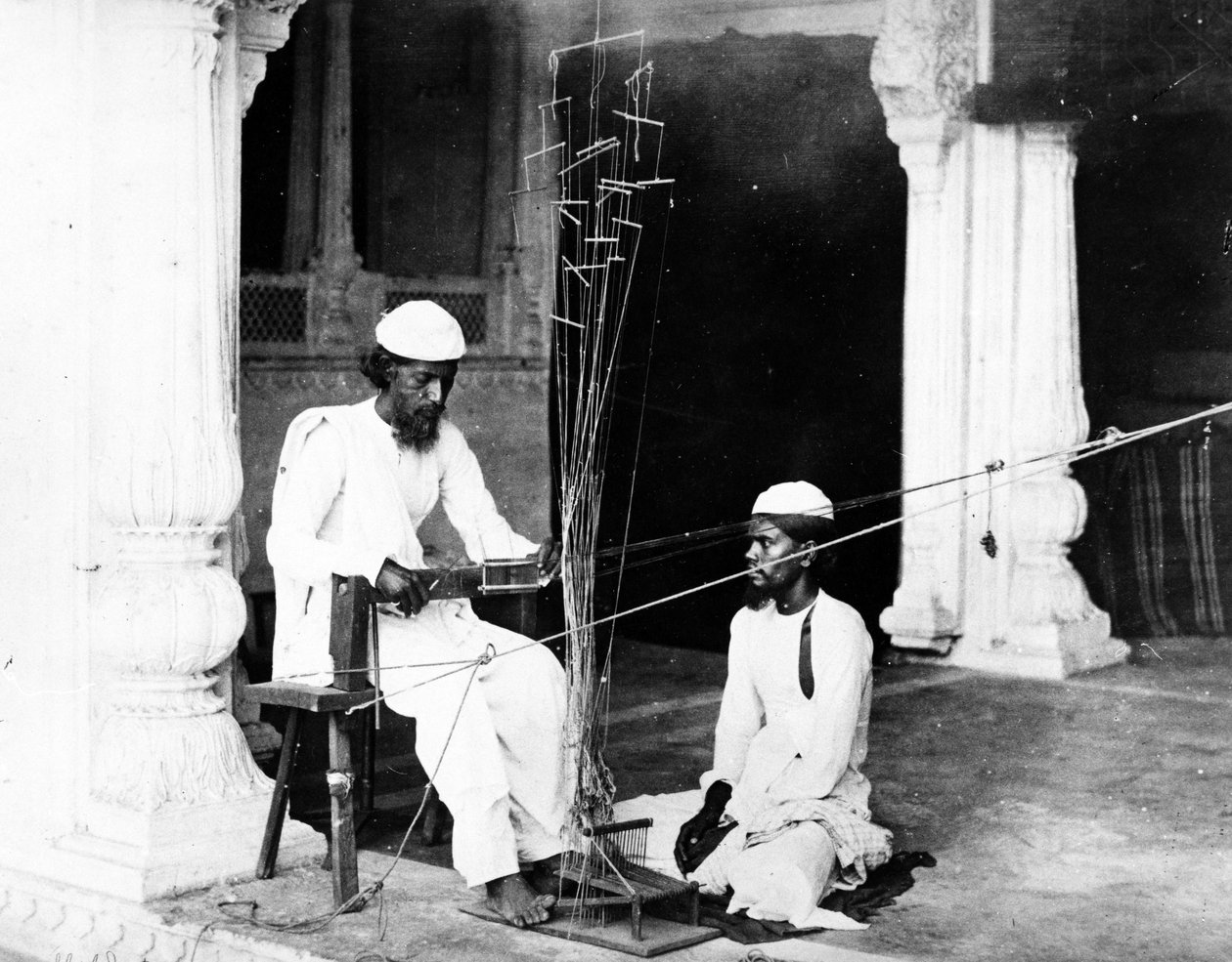 गोल्ड लेस मेकर्स, c.1863 द्वारा शेफर्ड और रॉबर्टसन