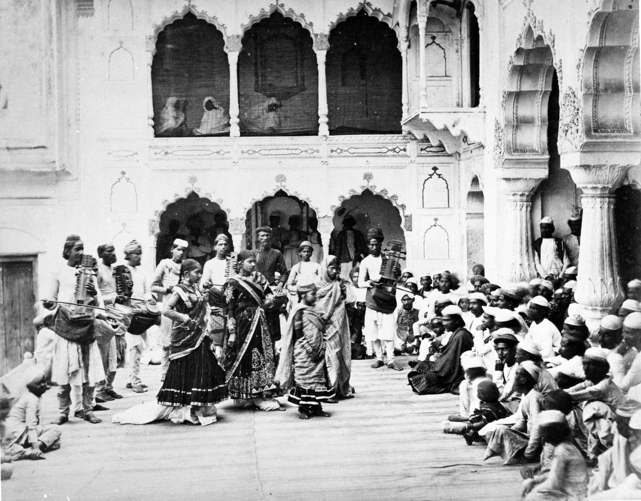 Nautch, दिल्ली c.1863 द्वारा शेफर्ड और रॉबर्टसन