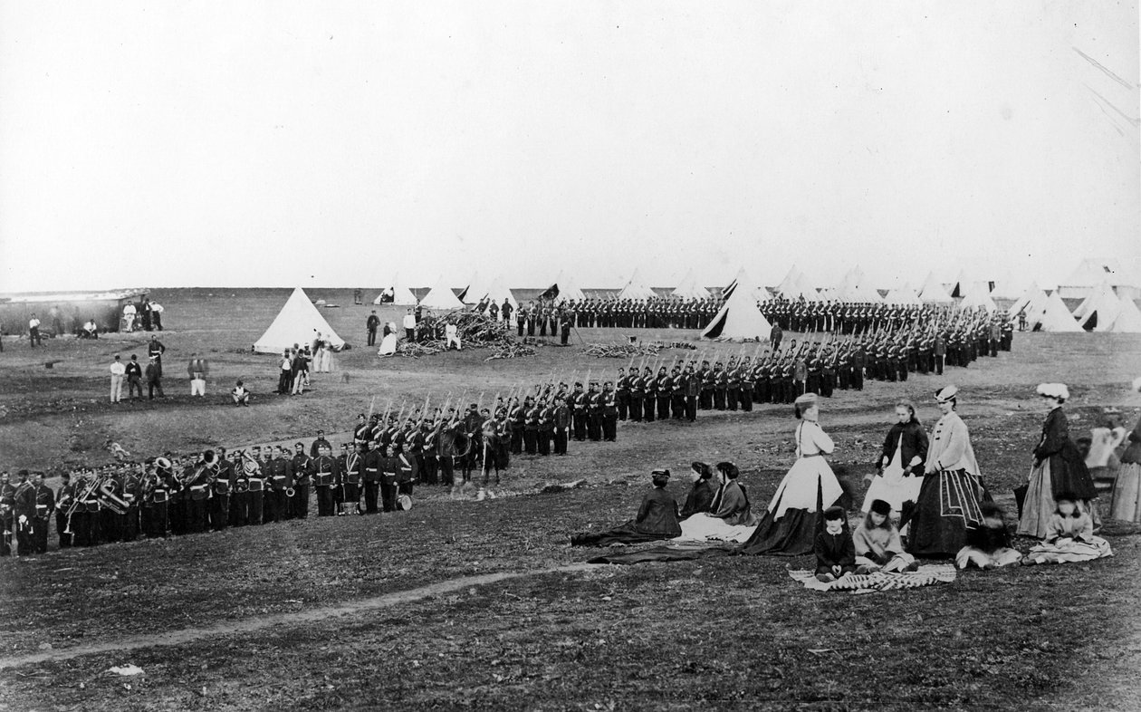 पोर्ट एलिजाबेथ क्षेत्र, दक्षिण अफ्रीका में मार्ग मार्चिंग, c.1880 द्वारा दक्षिण अफ्रीकी फोटोग्राफर
