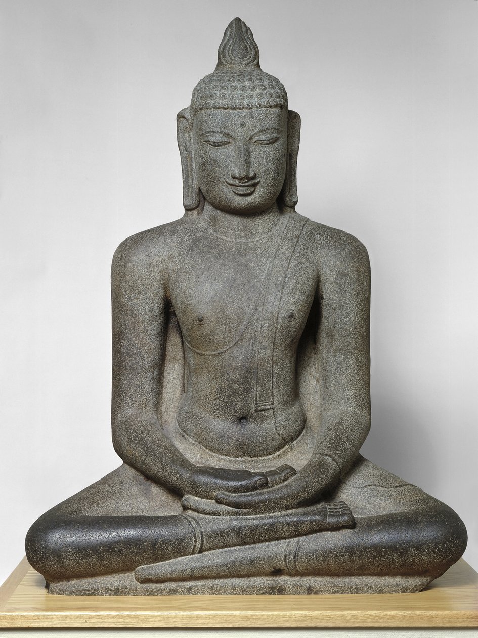 बुद्ध शाक्यमुनि ध्यान (ध्यानमुद्र) में बैठे, चोल काल, ग। १२ वीं शताब्दी (ग्रेनाइट) द्वारा साउथ इंडियन स्कूल