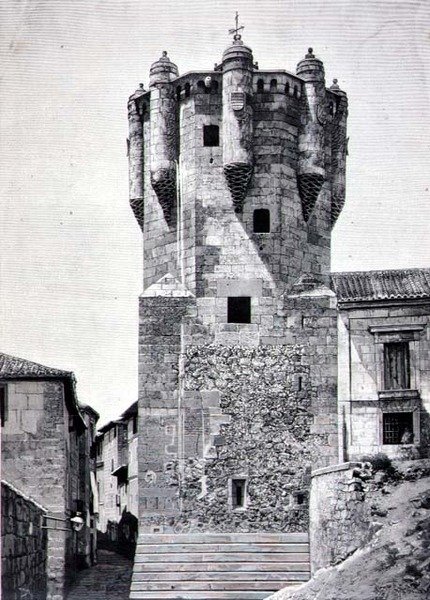 द की होल्डर टॉवर, प्लाज़ुएला डे मेनोरेस, सलामांका . में c.1480 बनाया गया द्वारा स्पेनिश स्कूल