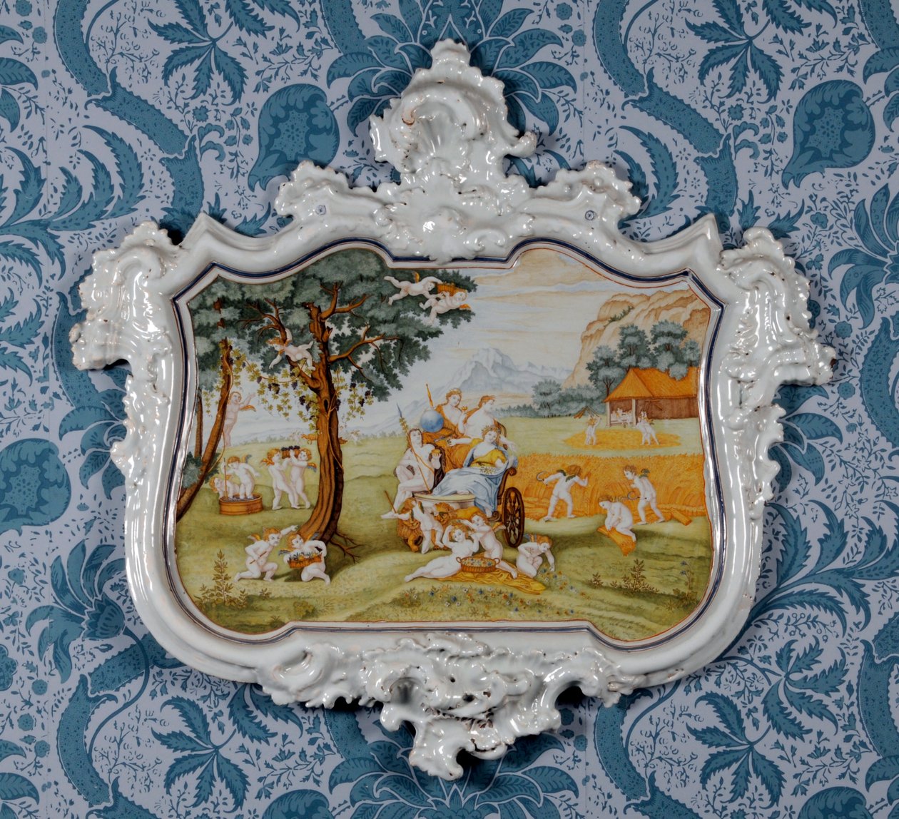 दीवार पट्टिका, अलकोरा सिरेमिक फैक्टरी, c.1750 (टिन-चमकता हुआ मिट्टी के बरतन) द्वारा स्पेनिश स्कूल