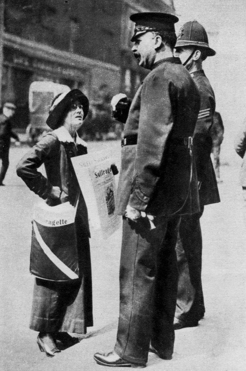 1913 1937 में दो पुलिसकर्मियों का सामना करने वाला एक मताधिकार। द्वारा खेल और सामान्य