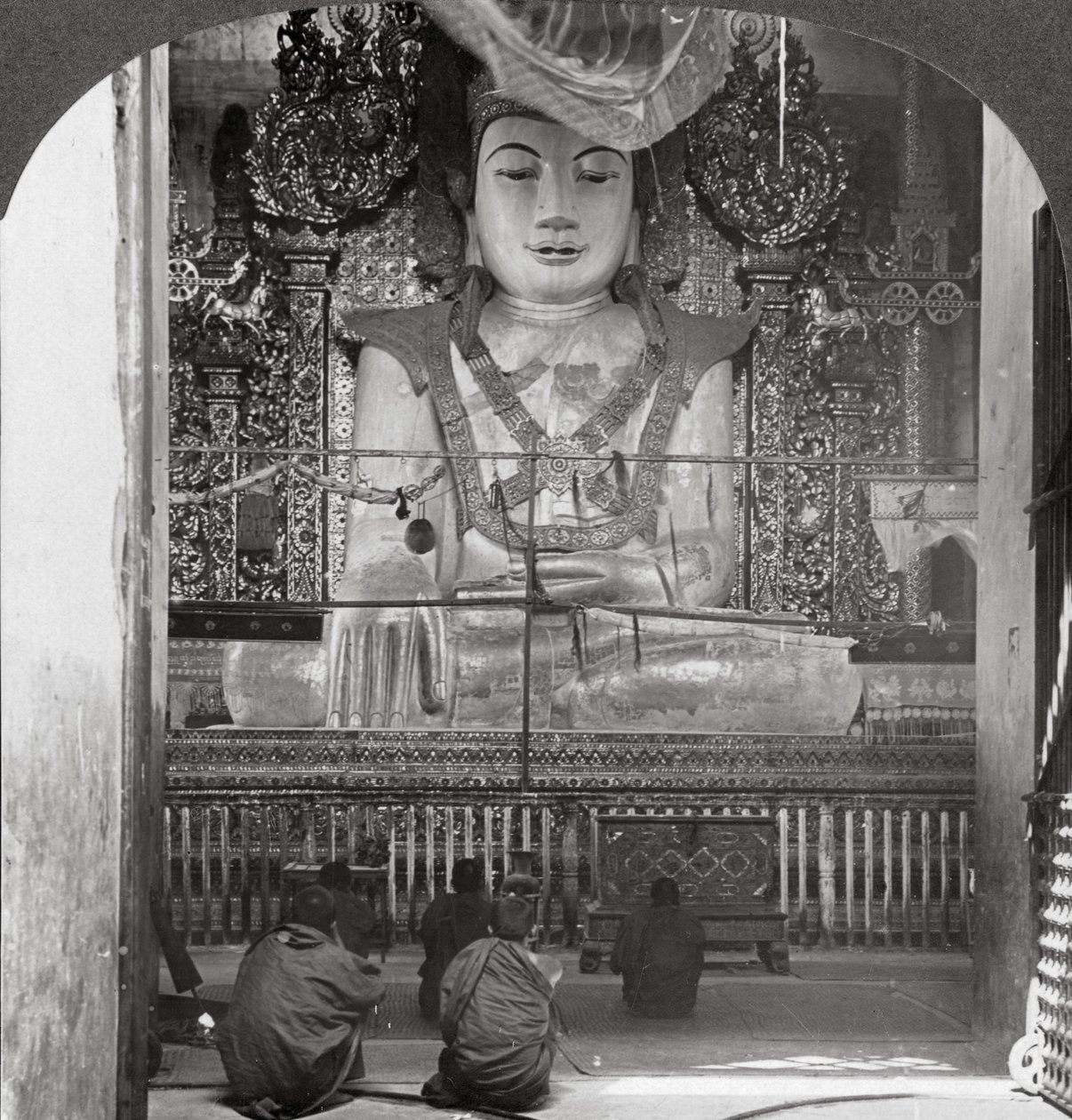 एक शिवालय, मार्बल, बर्मा, 1908 में संगमरमर बुद्ध। द्वारा स्टीरियो यात्रा सह