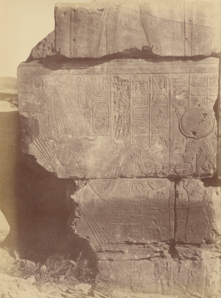 Hieroglyphic शिलालेख और मूर्तियां, कर्णक के नज़दीक का दृश्य द्वारा थियोडुले देवरिया