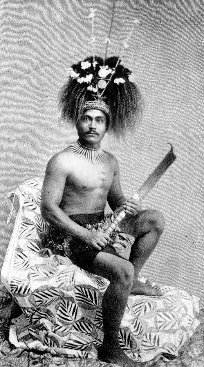 तलालो, एक मानिया की औपचारिक पोशाक पहने हुए, c.1895 द्वारा थॉमस एंड्रयू