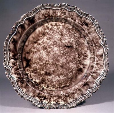 स्टैफ़र्डशायर प्लेट, c.1755 (मिट्टी के बरतन) द्वारा थॉमस व्हिडिलन